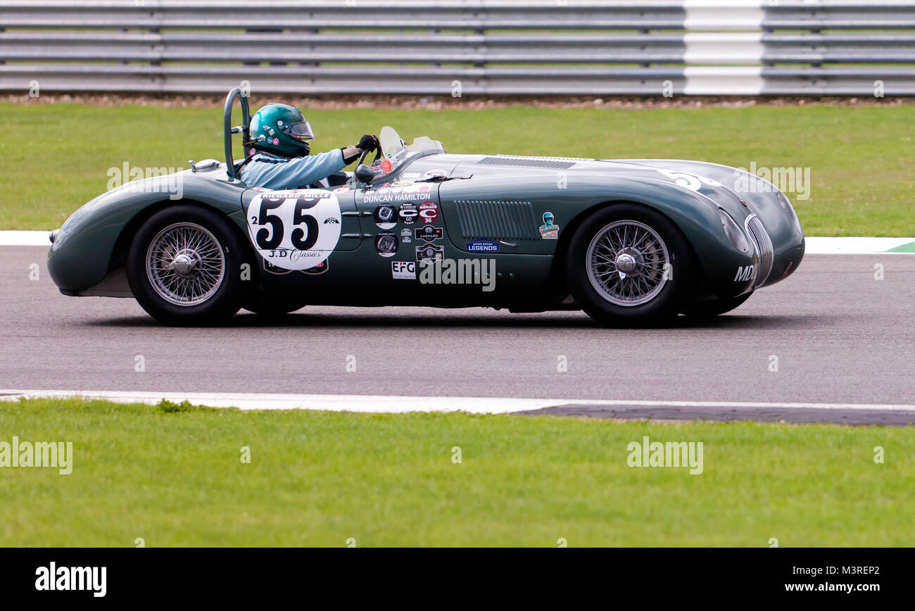 Un 1952 Jaguar C-type participant à la RAC Woodcote Trophy pour les voitures de sport d'avant '56, au cours de la 2017 Silverstone Classic Banque D'Images