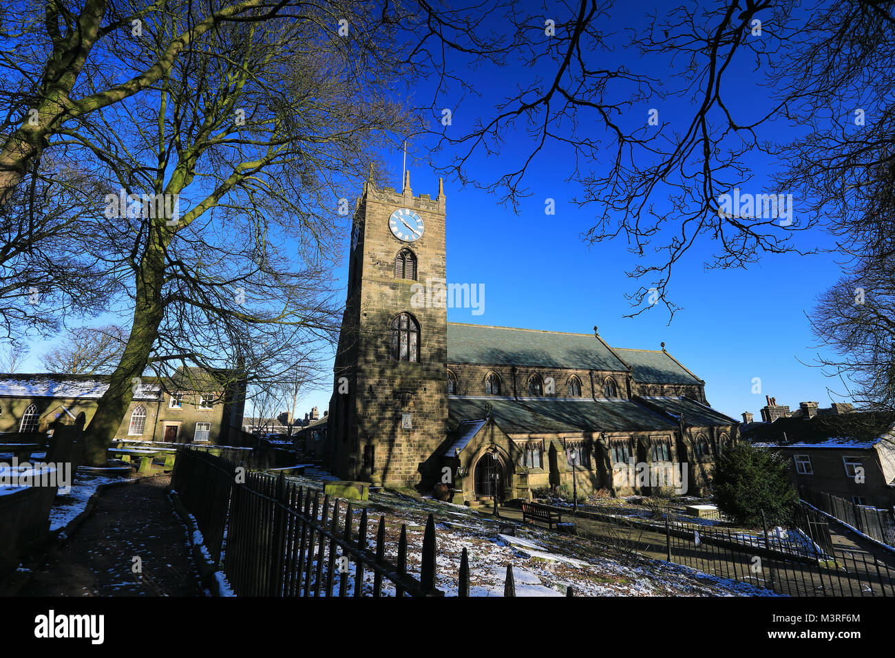 L'église de Saint Michel et tous les Anges à Haworth, West Yorkshire. Banque D'Images