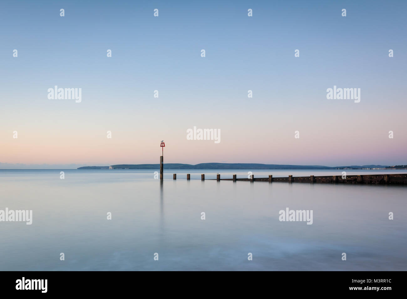 Lever du soleil sur la plage de Bournemouth Dorset Banque D'Images