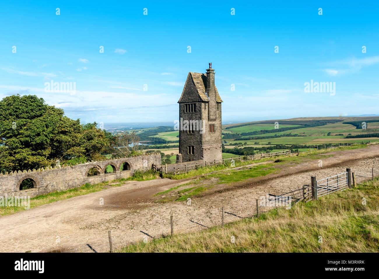 Le Pigeonnier Rivington, il fut construit en 1910 par Lord Leverhulme comme faisant partie de sa succession en Parc Rivington Levier et se dresse à l'extrémité nord-ouest de Banque D'Images Le Pigeonnier Rivington, il fut construit en 1910 par Lord Leverhulme comme faisant partie de sa succession en Parc Rivington Levier et se dresse à l'extrémité nord-ouest de Banque D'Images