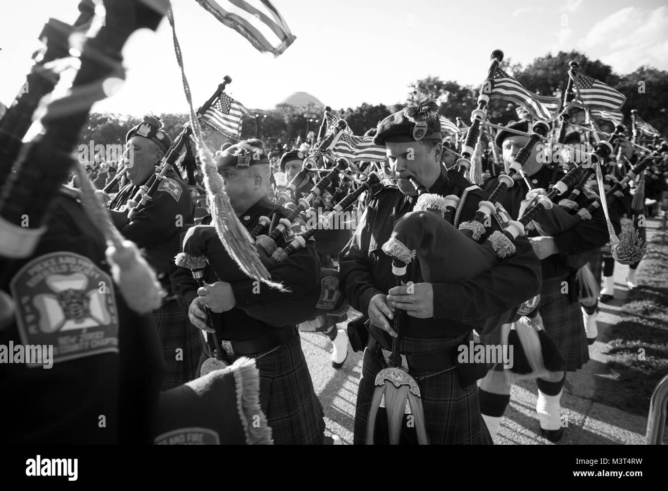 Au cours de cette année, la Semaine de la police veillée aux chandelles à Washington D.C. Le U.S. Marshals Service honoré deux de nos députés et accueilli leurs familles. En 2015 nous avons perdu les deux puits de Josie et Zacarias Toro. En 1962, le président Kennedy a proclamé le 15 mai comme Journée de commémoration nationale des agents de la paix et de la semaine civile dans laquelle tombe le 15 mai, comme la Semaine nationale de la police. Créé par une résolution conjointe du Congrès en 1962, la Semaine nationale de la police accorde une reconnaissance aux responsables de l'application des lois qui ont perdu leur vie dans l'exercice de leurs fonctions pour la sécurité et la protection des autres. Photo par : Shane Banque D'Images