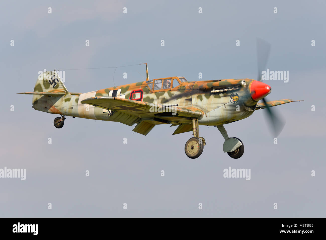 Hispano Buchon, Espagnol construit Messerschmitt Bf109, à l'air Flying Legends Show à Duxford IWM Banque D'Images