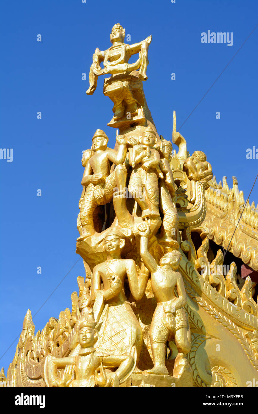 La Pagode Shwezigon Bagan : toit, décoration, , Région de Mandalay, Myanmar (Birmanie) Banque D'Images