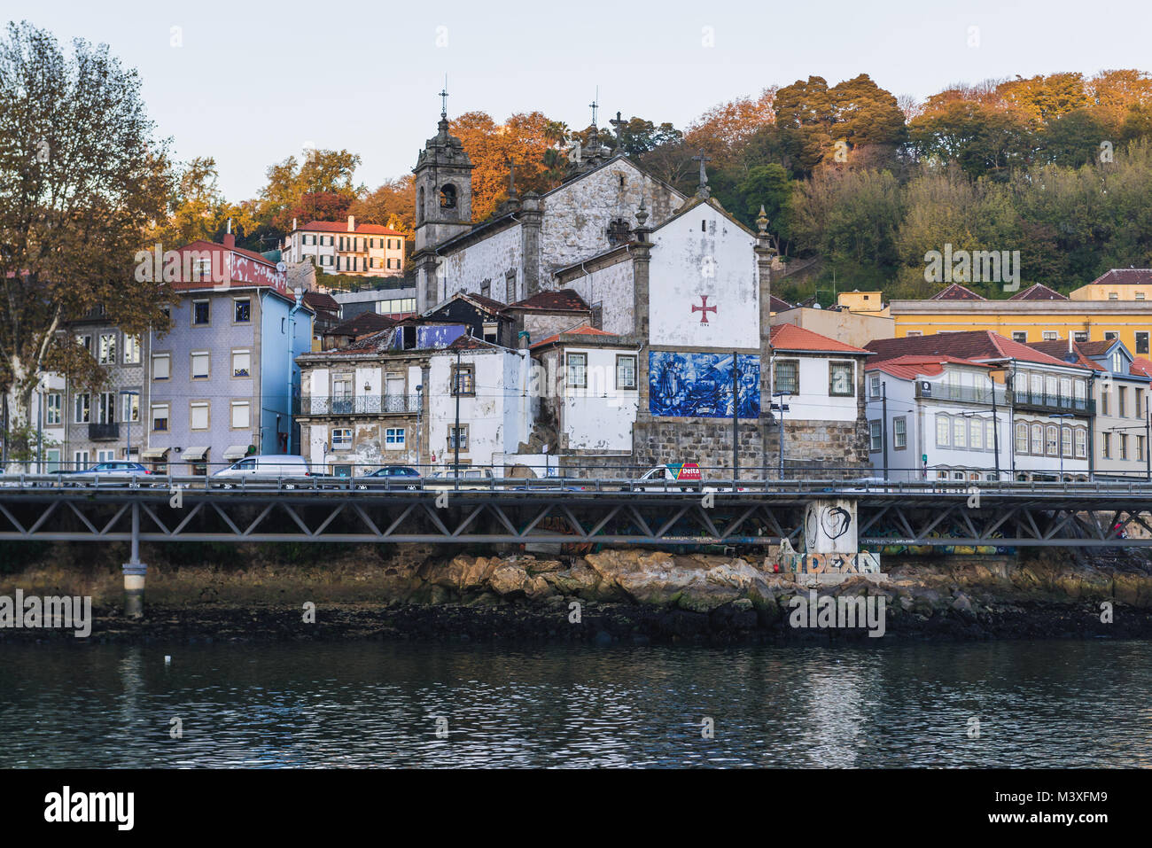 Église de la Confrérie des Âmes du corps saint de Massarelos à Porto, deuxième ville du Portugal sur la Péninsule ibérique Banque D'Images