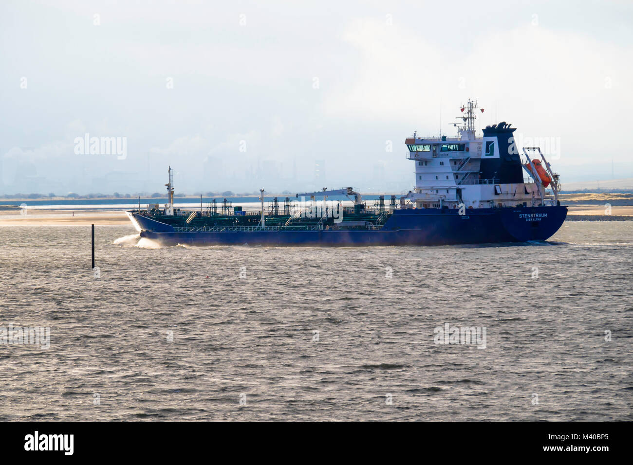 Transporteur de produits chimiques ou d'huile, STENSTRAUM numéro OMI 9187394 arrivant à la Rivière Tees England UK de Mongstad Norvège Banque D'Images