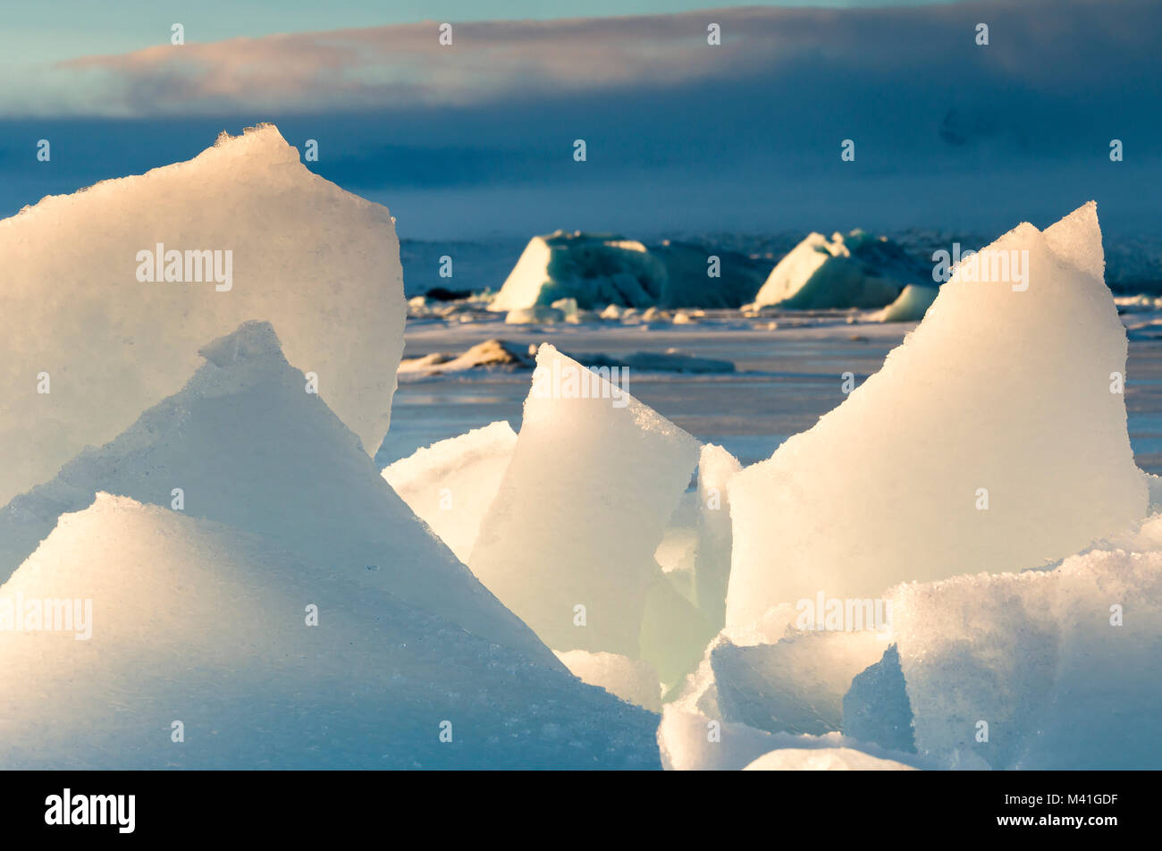 Les morceaux de glace dans le Jakulsarlon lagoon,sud,Europe Islande Banque D'Images