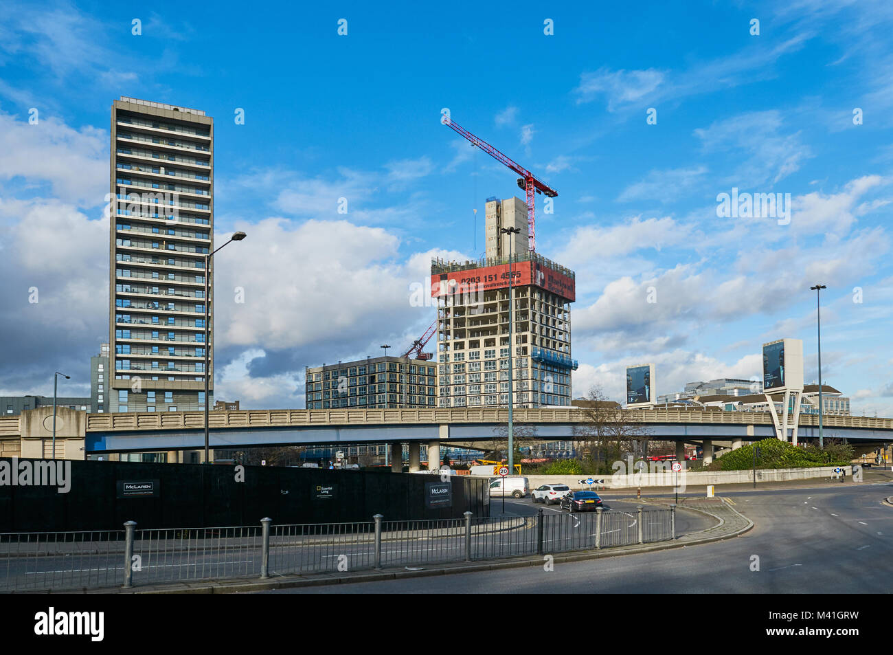 Nouveaux appartements en construction à Poplar, dans l'East End londonien, UK Banque D'Images