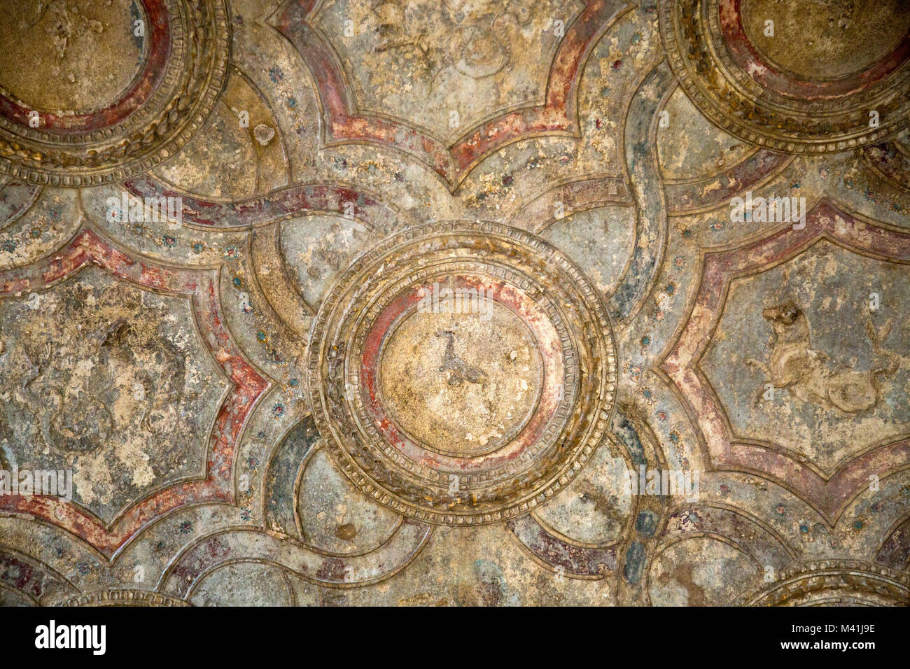 Excellent exemple de la peintures bien conservées sur le plafond de l'Stabian Baths, situé dans le quartier historique et de la célèbre cité de Pompéi, Italie. Banque D'Images