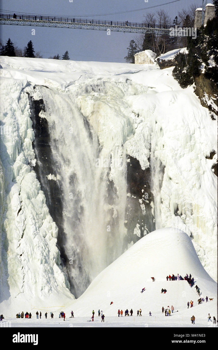 Canada, Québec, Chute Montmorency près de Québec en hiver avec son pain de sucre Banque D'Images