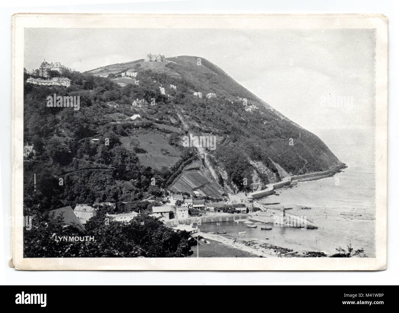 Carte postale, vers 1920, de Lynmouth, Lynton avec ci-dessus, la falaise, chemin de fer reliant les deux, et au-delà, N. Hollerday Hill Devon, England, UK Banque D'Images