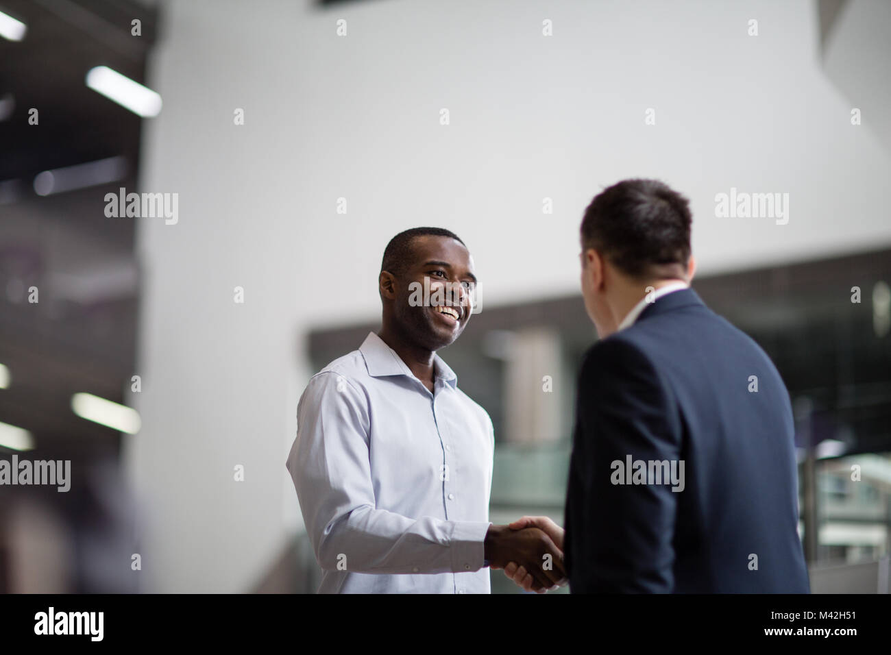 College dans un bureau d'entreprise Banque D'Images