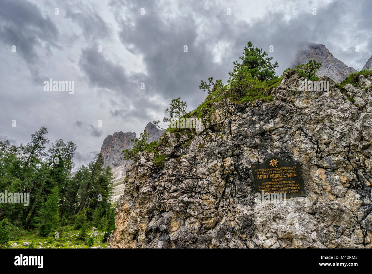 Adolf Munkel, chemin de montagne Odle, vallée de Funes, Dolomites, Italie Banque D'Images