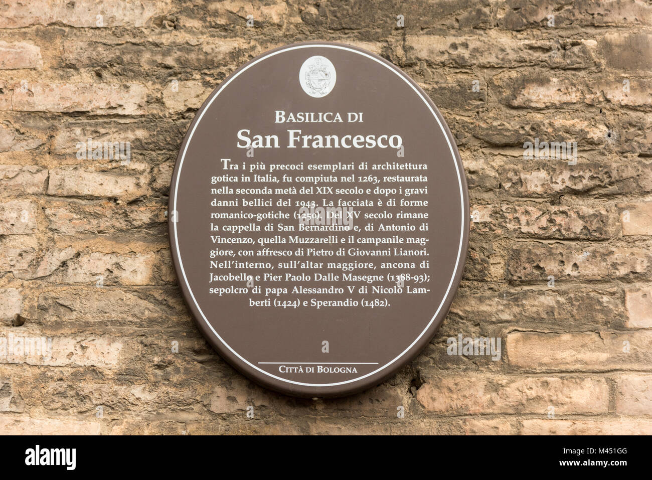 Le signe de la Basilique de San Francesco , ou la basilique de Saint François, une église historique dans la ville de Bologne Banque D'Images