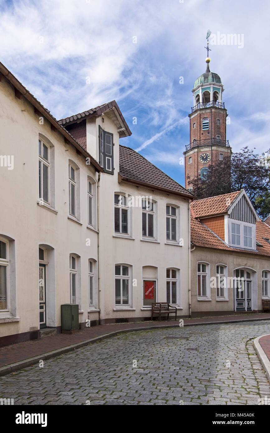 Allée vide dans la tour de la grande église Banque D'Images