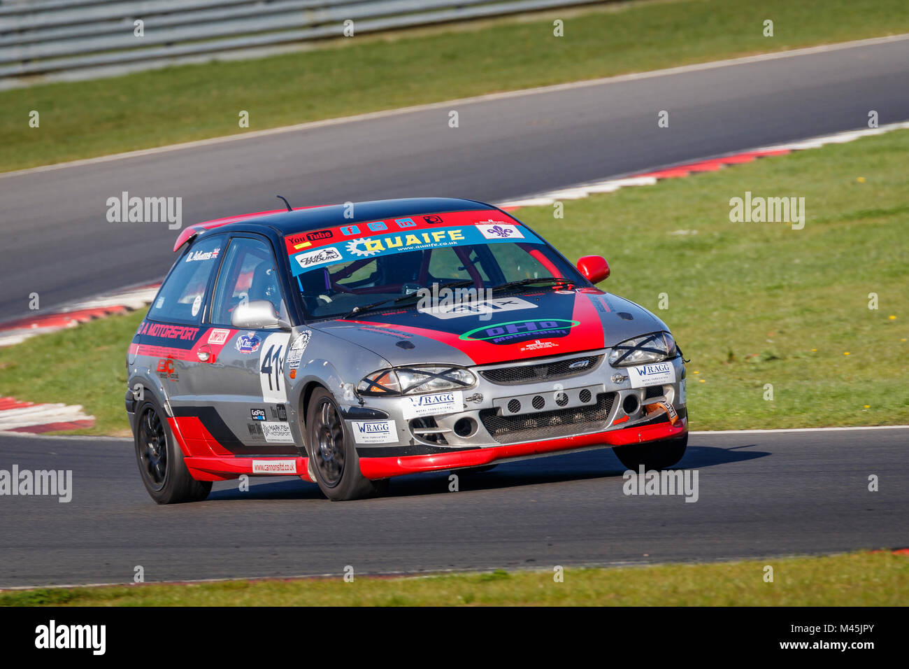 2000 Proton Satria une classe Tin Top avec Daniel Adams à la SCLC réunion Circuit moteur de Snetterton, Norfolk, Royaume-Uni. Banque D'Images