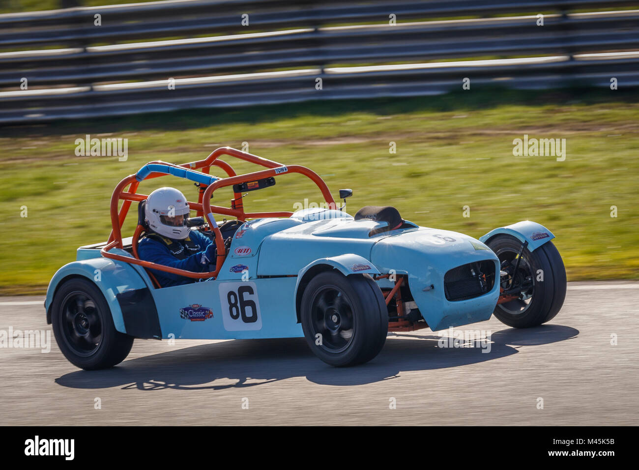 2008 MK Indy R avec chauffeur lors de la SCLC Stephen Riley Arts Gold Course Maginificent Sevens de Snetterton Motor Circuit, Norfolk, Royaume-Uni. Banque D'Images