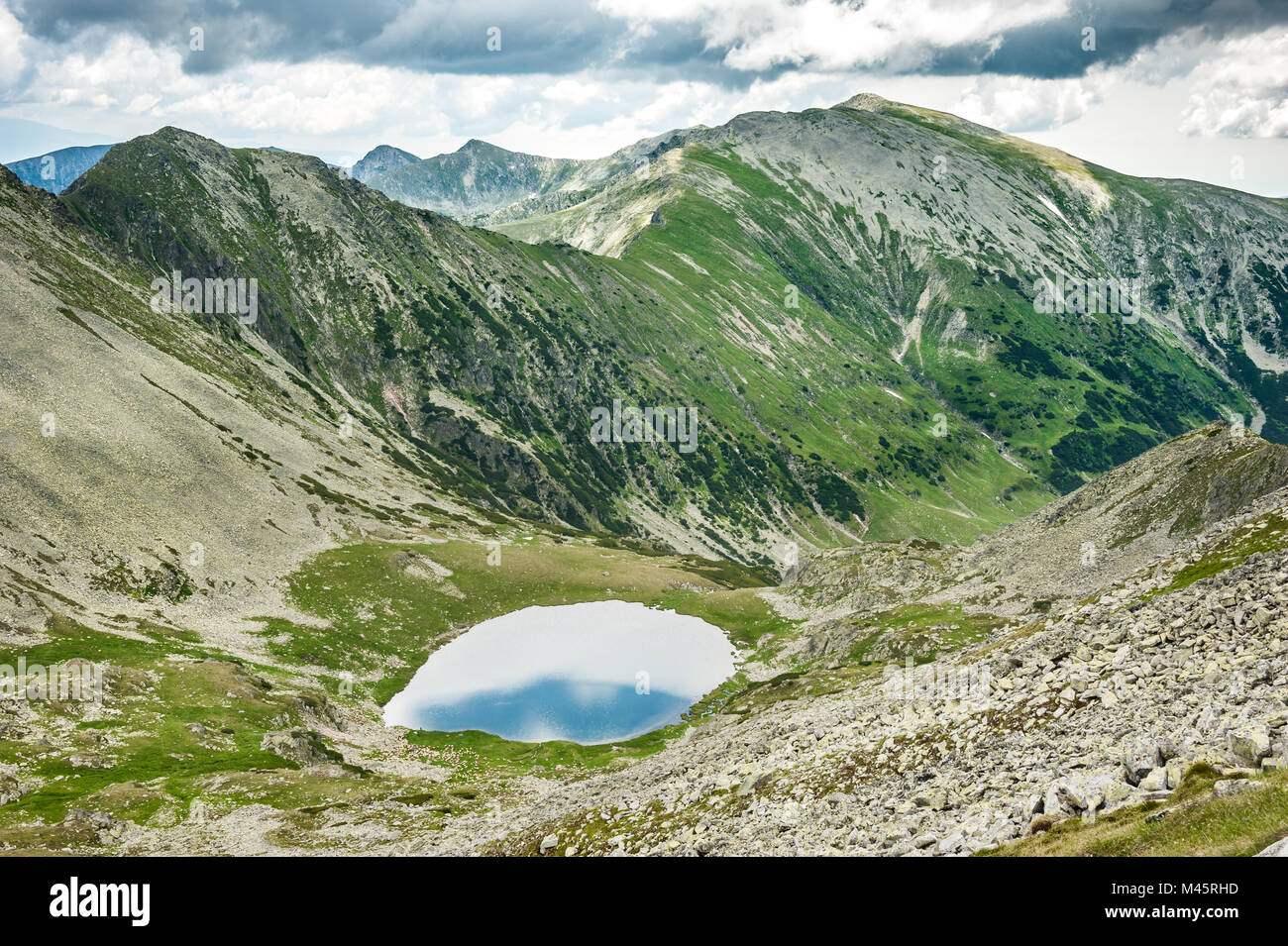 Hi-res panorama de montagnes Retezat, Roumanie, Europe Banque D'Images
