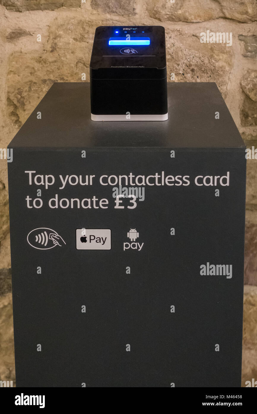 Don sans contact fort au National Museum of Scotland, Édimbourg, Écosse, Royaume-Uni Banque D'Images