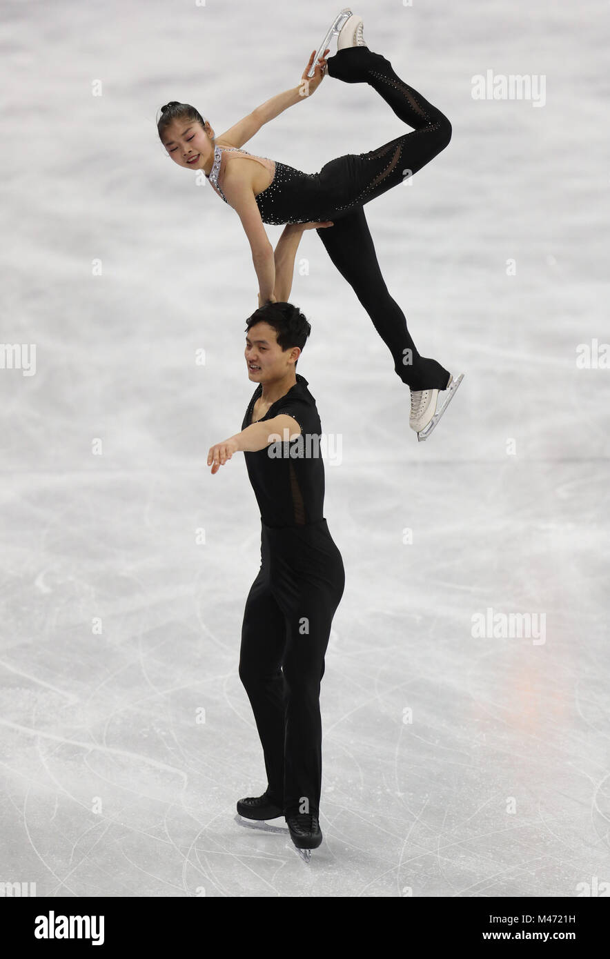 La Corée pas Ju Sik Kim Tae Ok Ryom et pendant les paires de patinage libre Figure Skating Final lors de la sixième journée des Jeux Olympiques d'hiver 2018 de PyeongChang en Corée du Sud. Banque D'Images