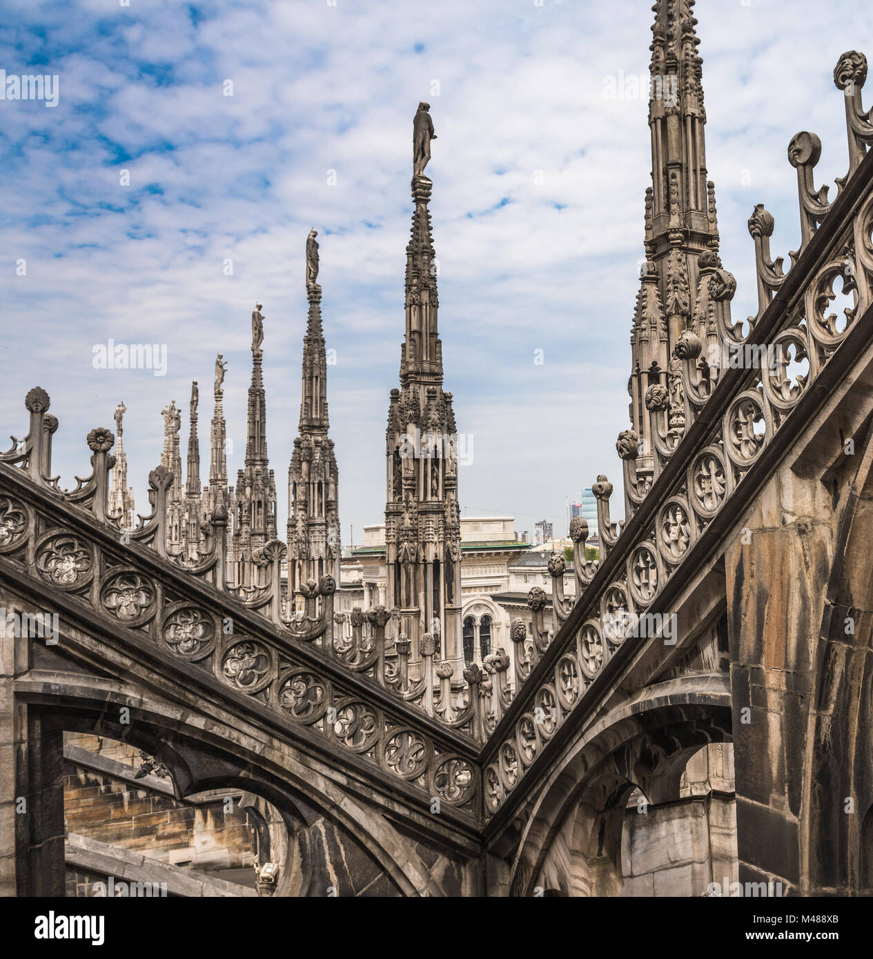 Terrasses de la cathédrale de Milan, Lombardie, Italie Banque D'Images