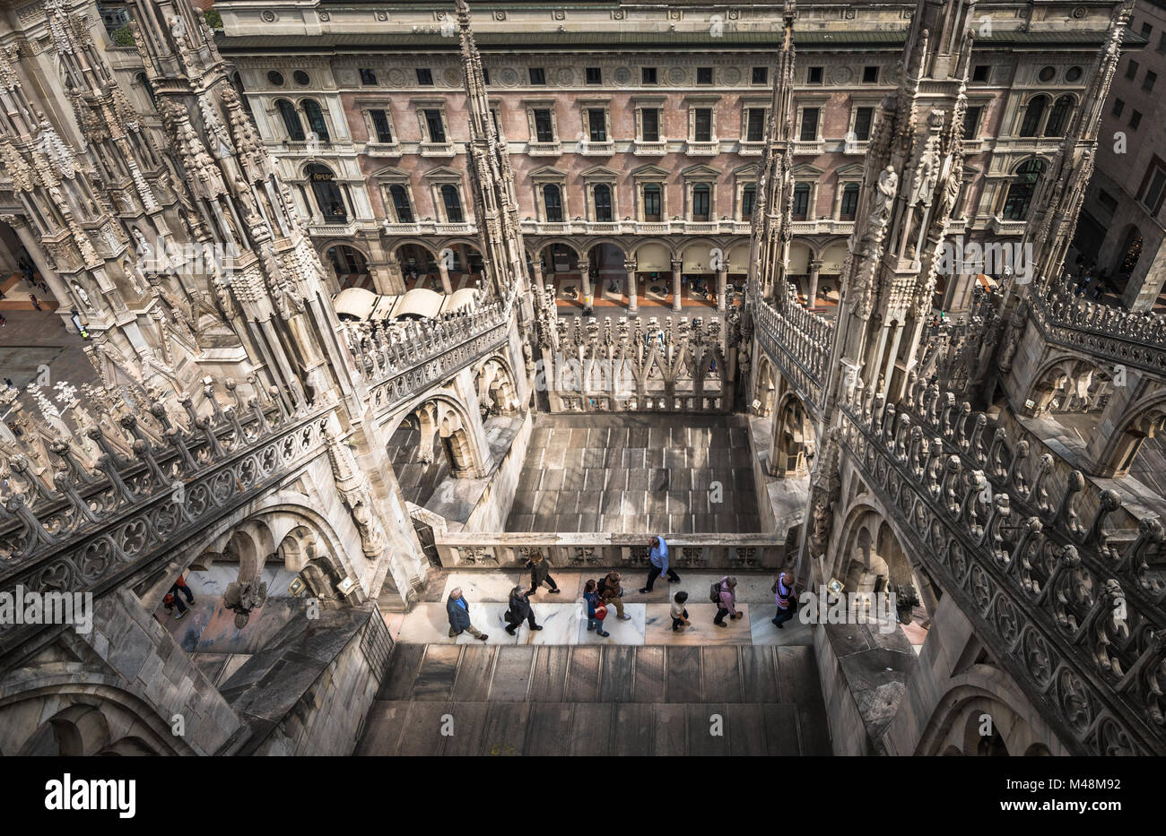 Terrasses de la cathédrale de Milan, Lombardie, Italie Banque D'Images