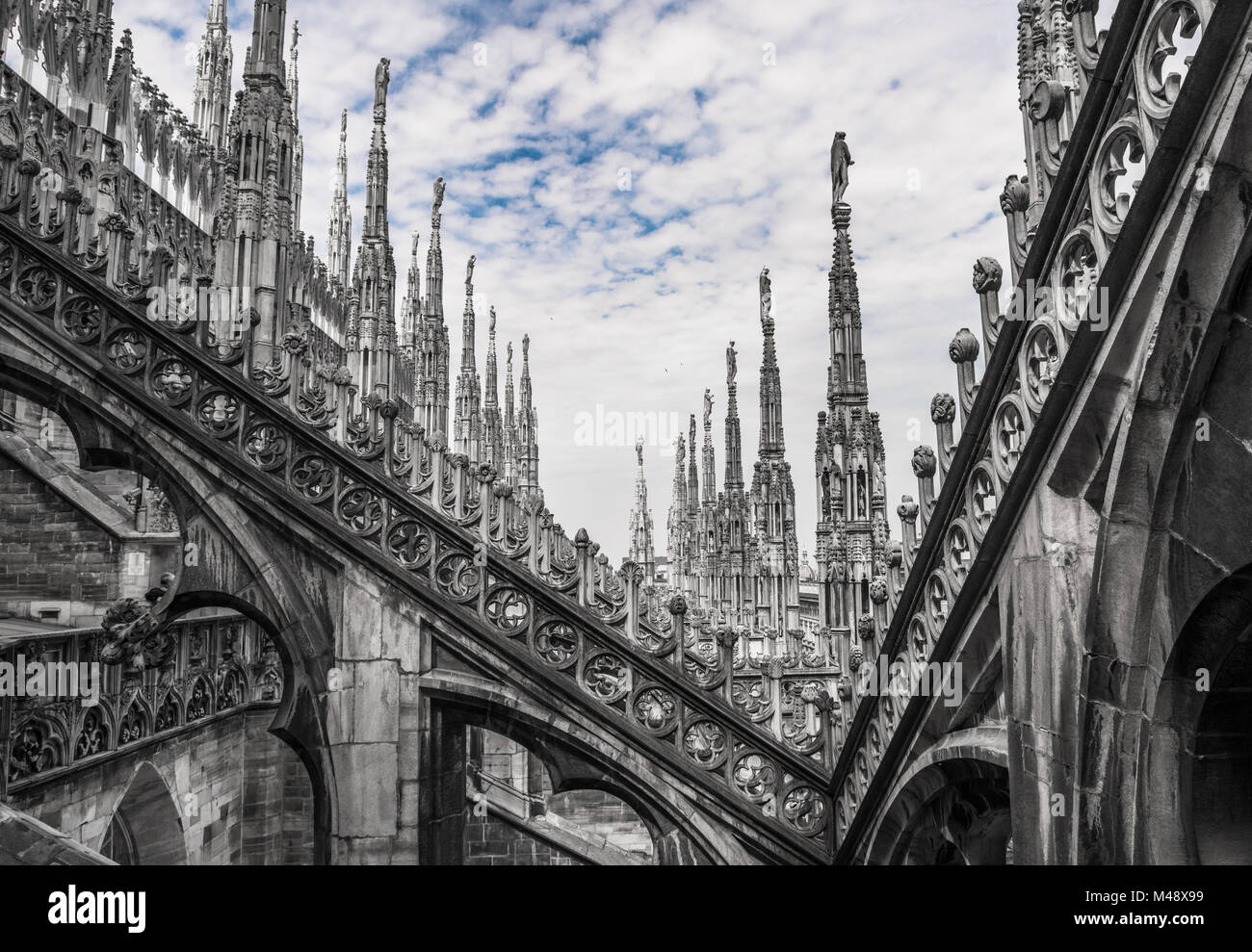 Terrasses de la cathédrale de Milan, Lombardie, Italie Banque D'Images