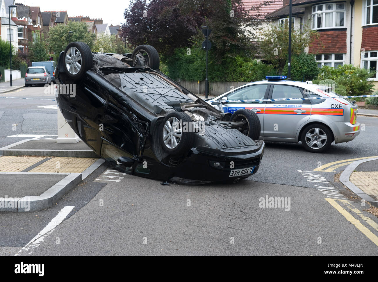 Accident de la route impliquant des Honda voiture tournée vers le jazz sur Telford Avenue, SW2, Tooting Bec. 08/09/2011 Banque D'Images