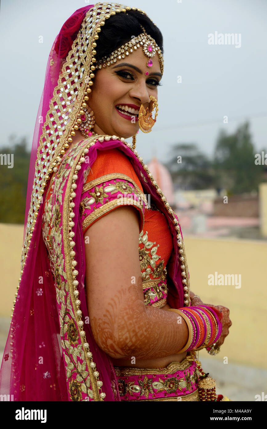 Portrait de l'Inde suite nuptiale traditionnelle Banque D'Images