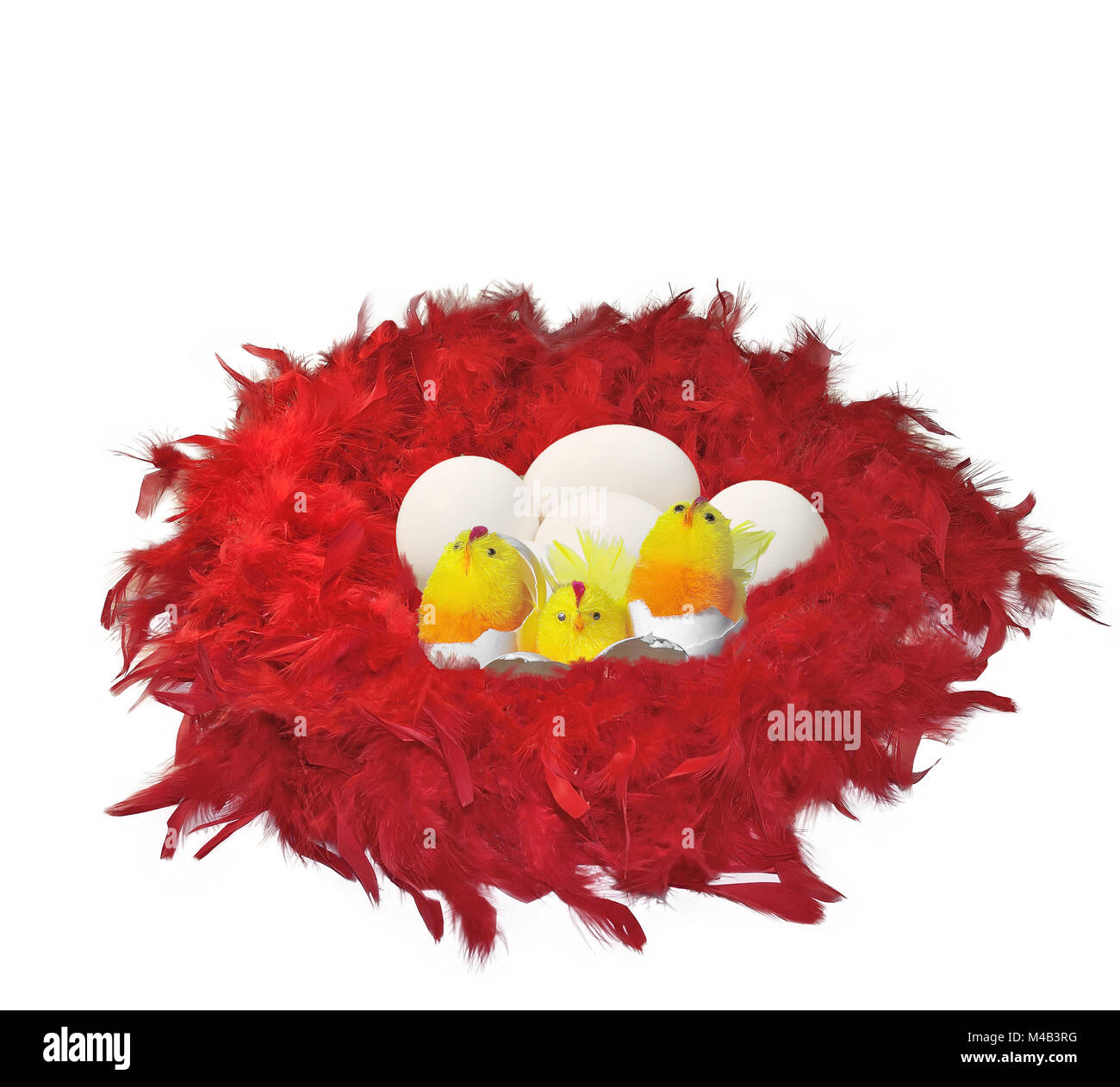 Funny Toys poussins et d'œufs dans des plumes rouges Banque D'Images