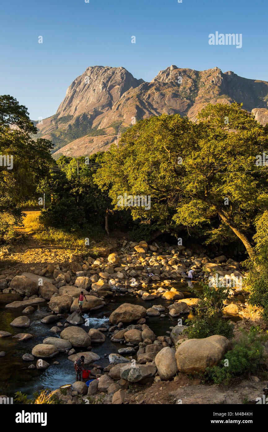 Littel creek avant mont Mulanje, Malawi, Afrique du Sud Banque D'Images