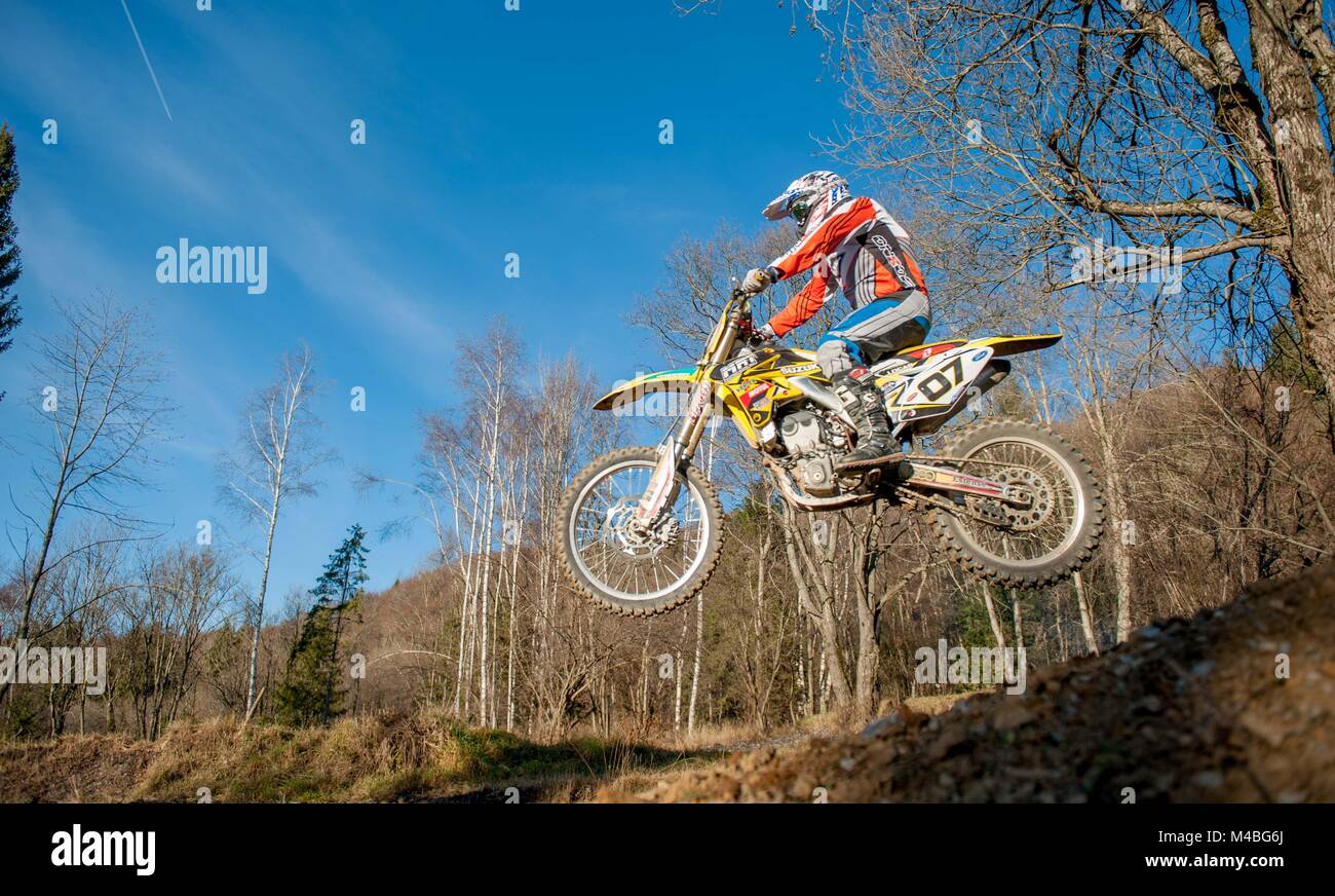 Moto saute Banque D'Images