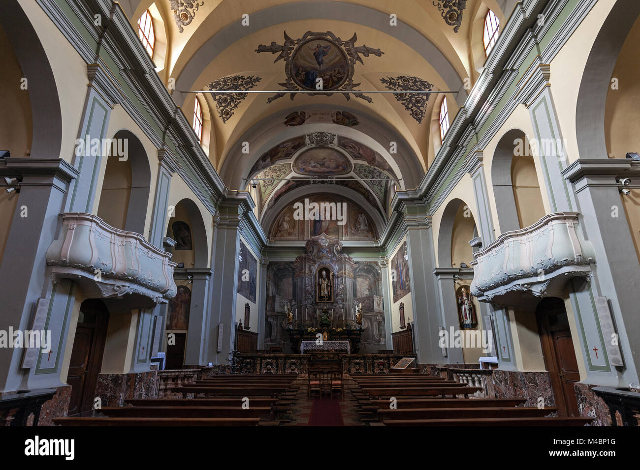 L'église paroissiale San Gottardo,vue de l'intérieur, nef, Intragna, Centovalli, Canton du Tessin, Suisse Banque D'Images