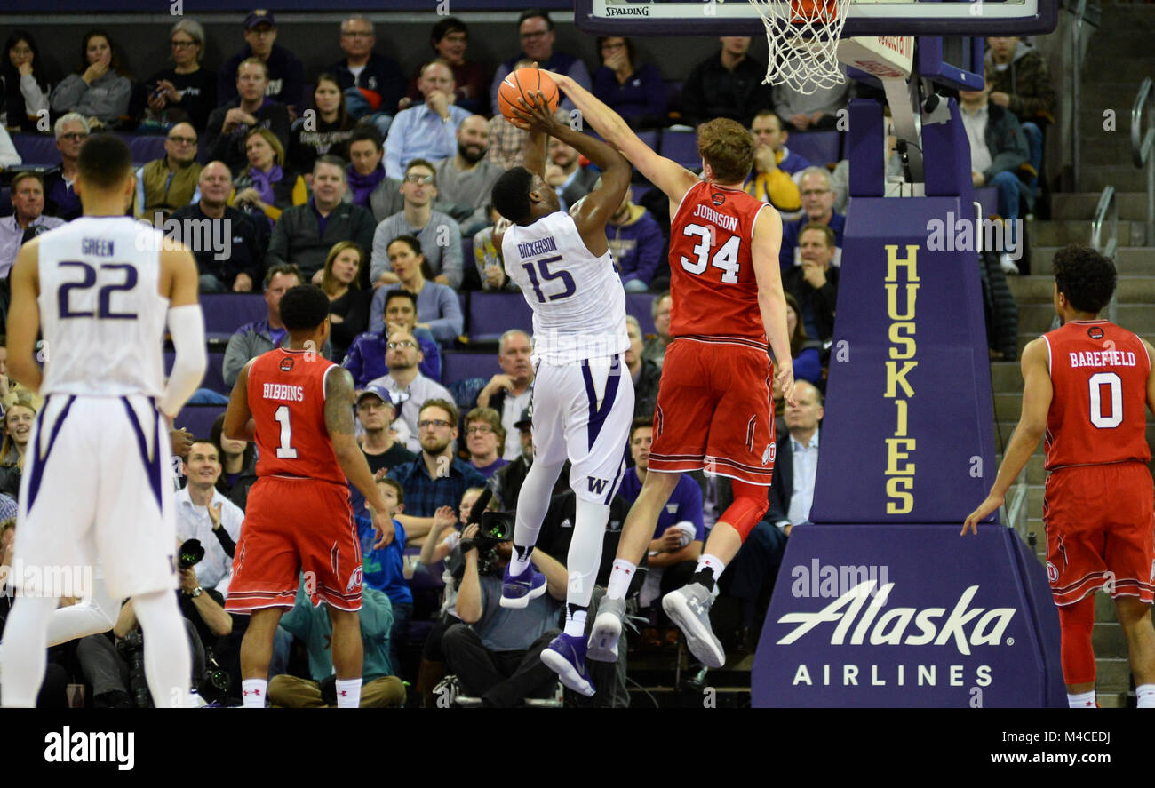 Seattle, WA, USA. Feb 15, 2018. Utah's Jayce Johnson (34) défend contre UW center Noé Dickerson (15) au cours d'un CIP12 jeu de basket-ball entre l'Université de Washington et l'Université de l'Utah. Le jeu a été joué à Hec Ed Pavilion à Seattle, WA. Jeff Halstead/CSM/Alamy Live News Banque D'Images