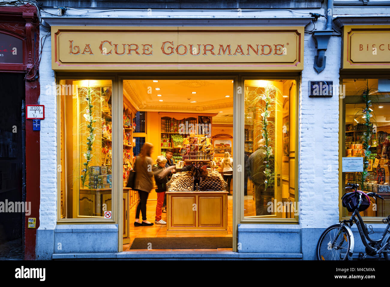 La Cure Gourmande candy store, Bruges, Belgique Banque D'Images
