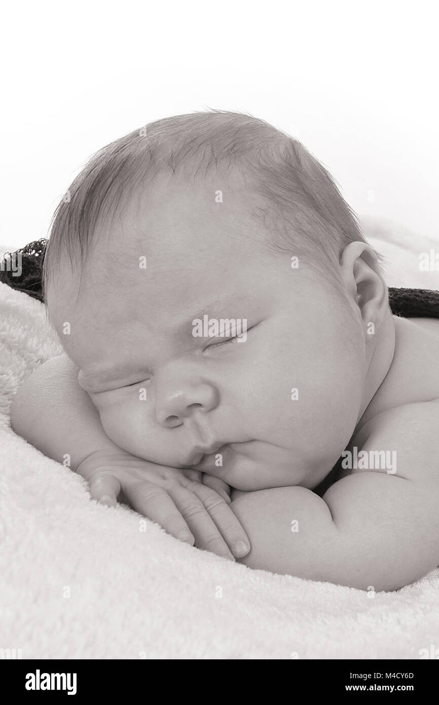Beautiful Baby Girl Days Old Banque D Image Et Photos Alamy Beautiful Baby Girl Days Old Banque D Image Et Photos Alamy