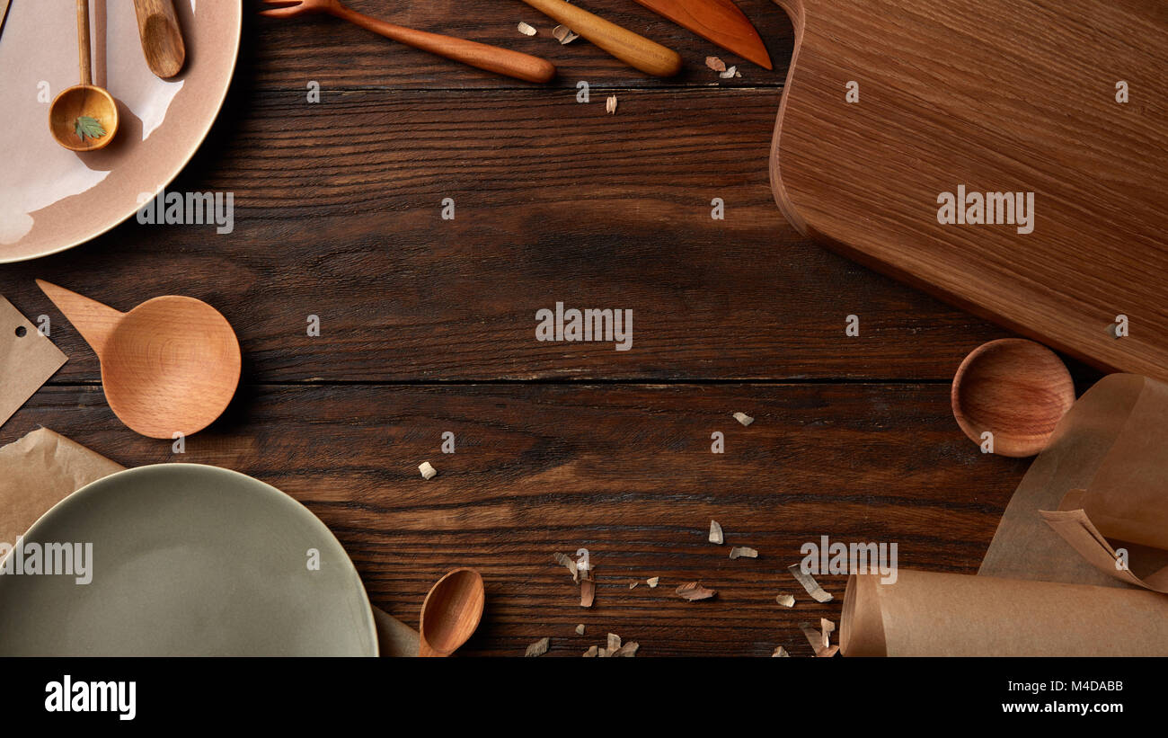 Composition des appareils de cuisine sur table en bois Banque D'Images