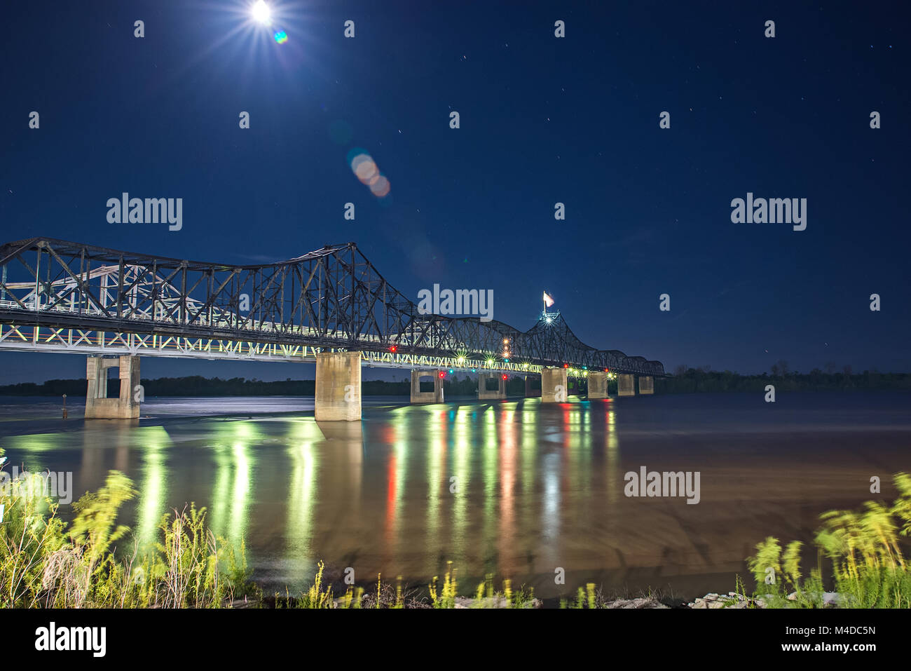 Pont sur la rivière Mississipi près de vicksburg Banque D'Images