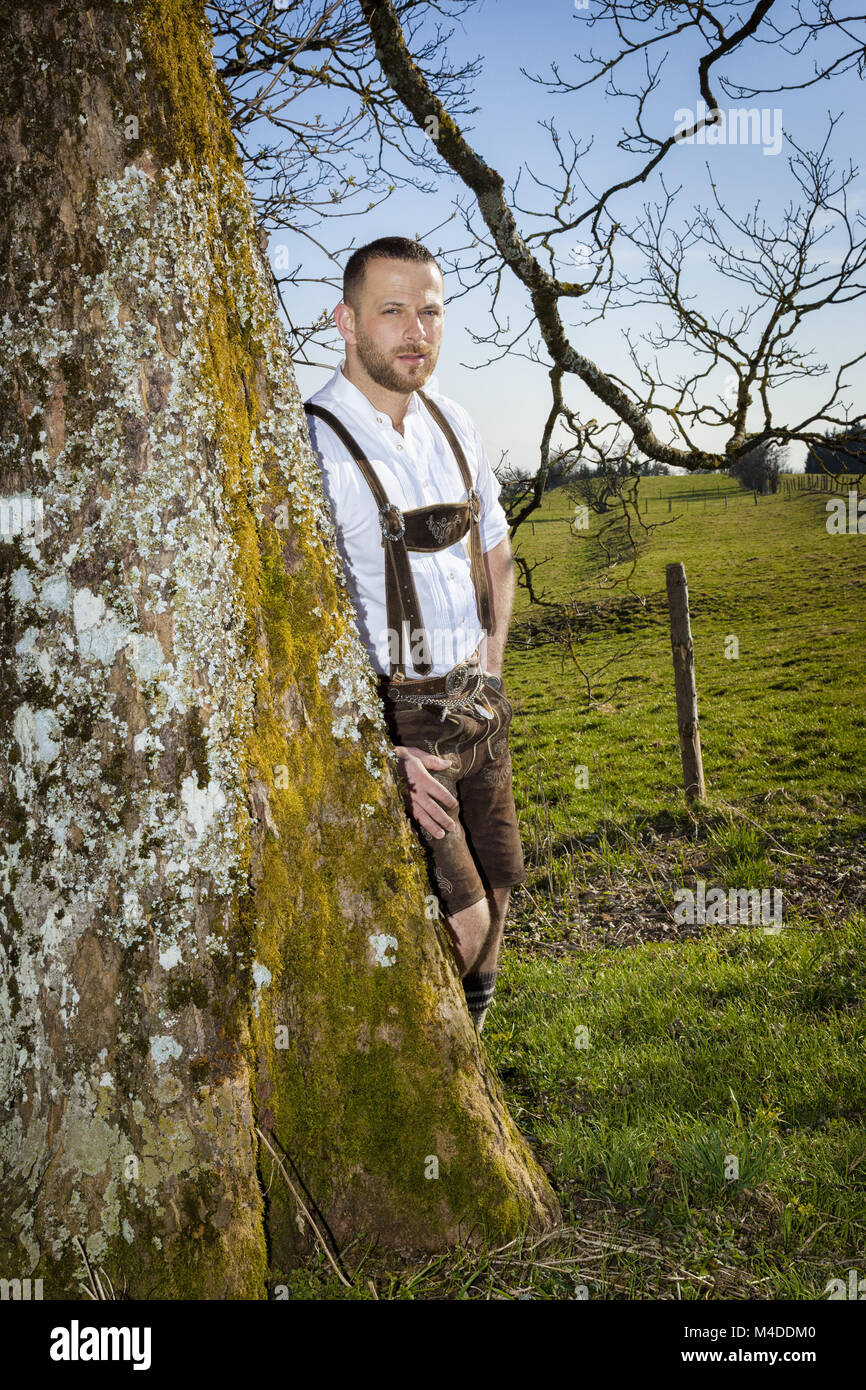 Costume Complet Oktoberfest Homme - Lederhosen (Culotte En Cuir) Et Chemise à Carreaux - Tenue Traditionnelle Bavaroise