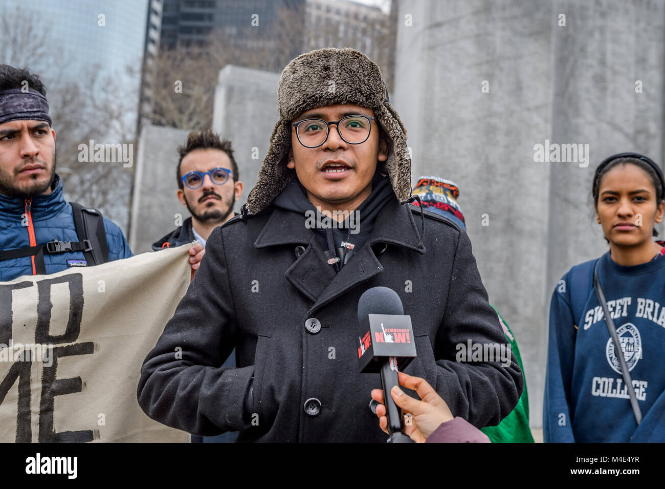 Li, 24, DACA est né au Mexique et a grandi dans le New Jersey - Le 15 février 2018 ; 11 jeunes sans-papiers et les alliés ont commencé la marche à rester à la maison, à 15 jours de marche de New York City's Battery Park à Washington, DC's memorial Martin Luther King junior. Le 250-mile voyage a été organisé par le projet de semences avec l'appui de la campagne # OurDream pour attirer l'attention sur la nécessité d'une loi propre rêve que non seulement la protection permanente des subventions pour les jeunes sans-papiers mais ne nuit pas à 11 millions de personnes sans papiers vivant et travaillant aux États-Unis. (Photo par Erik McGregor/Pacific Press Banque D'Images