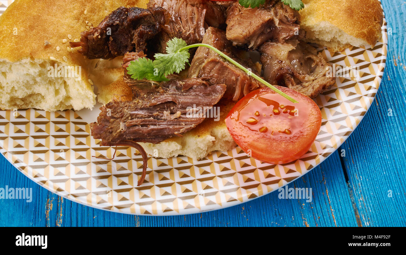 L&amp;#39;agneau rôti grec - arni sto fourno , close up Photo Stock - Alamy