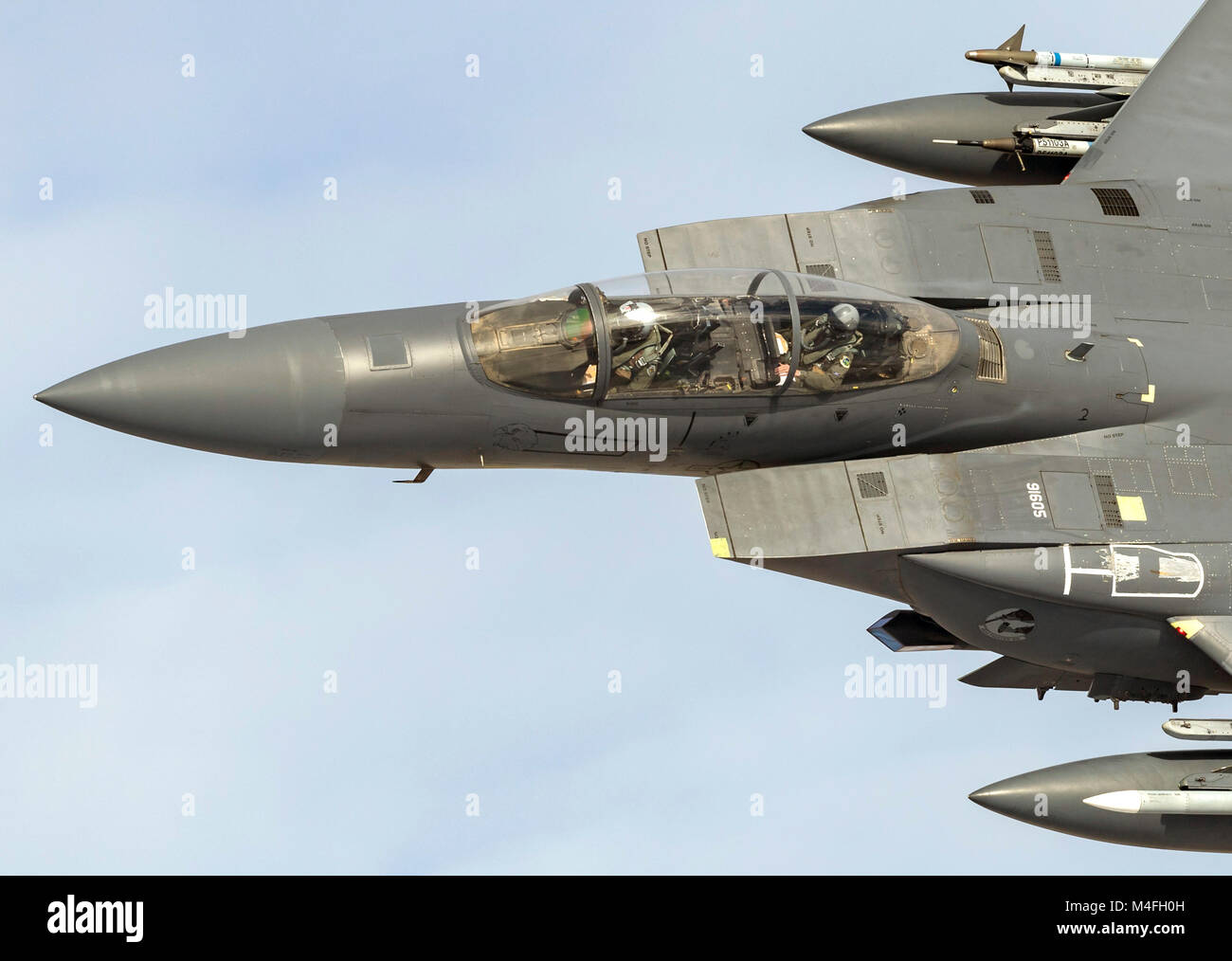 F-15 E Strike Eagle de formation de vol à basse altitude au Pays de Galles MCL7 (la boucle de Mach) Banque D'Images