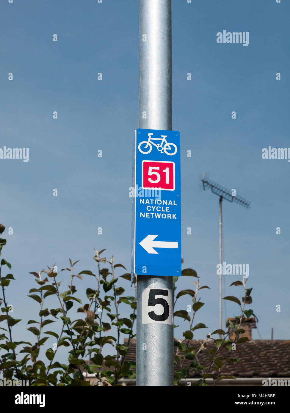 Itinéraire cycliste bleu affiche à l'extérieur 51 Banque D'Images