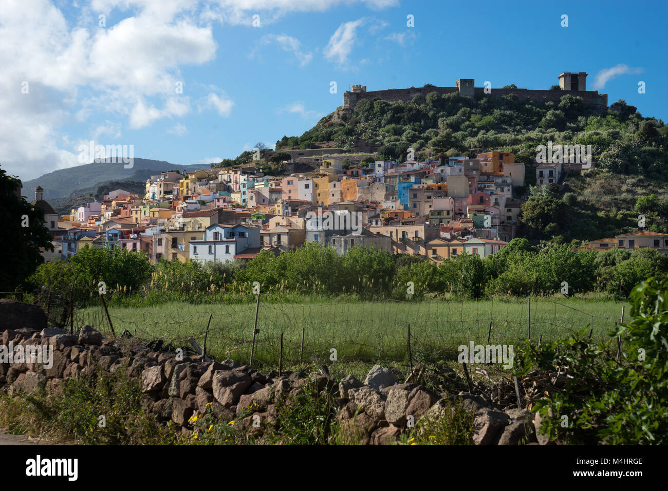 Vue de Bosa en Sardaigne Banque D'Images