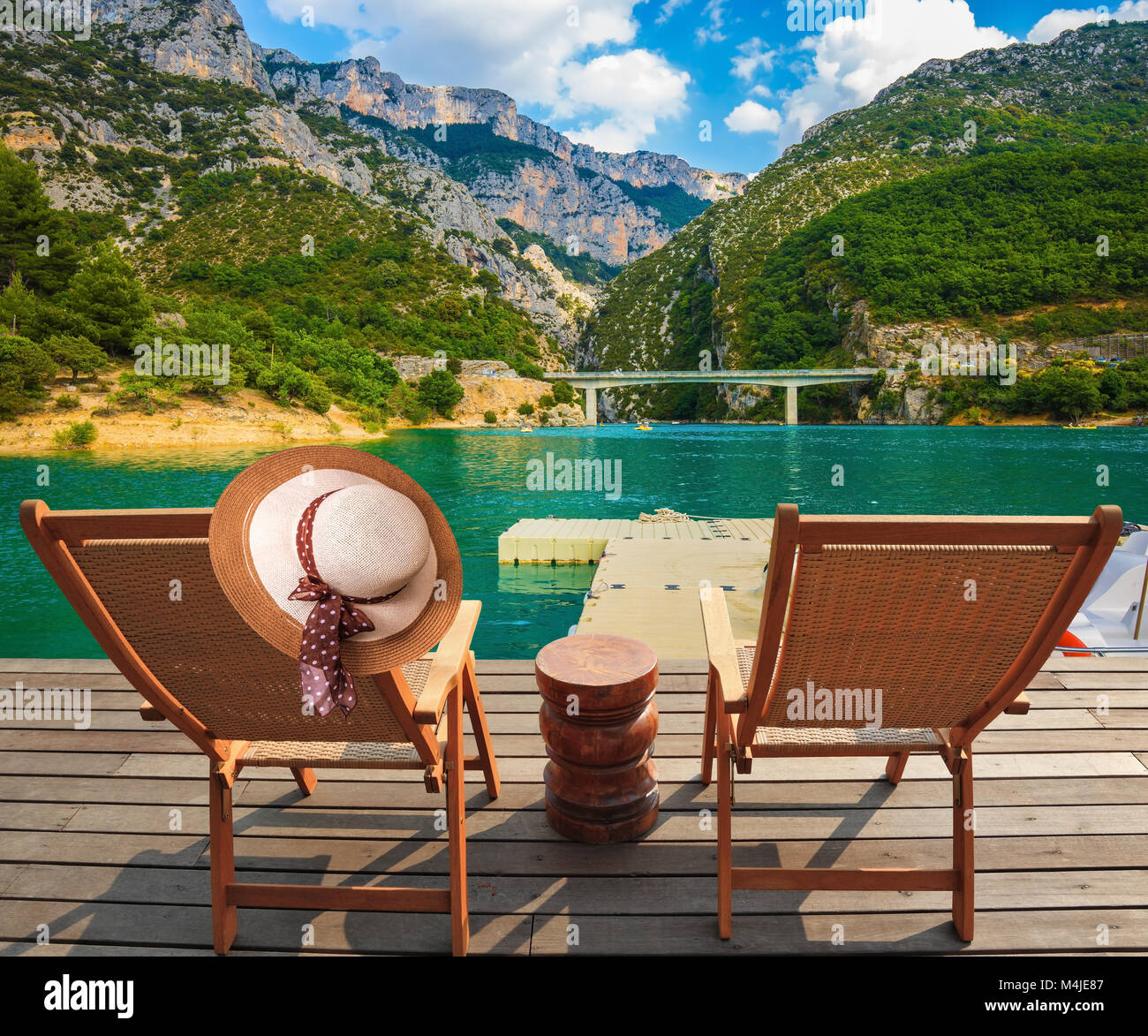 Deux chaises en bois et paille Banque D'Images