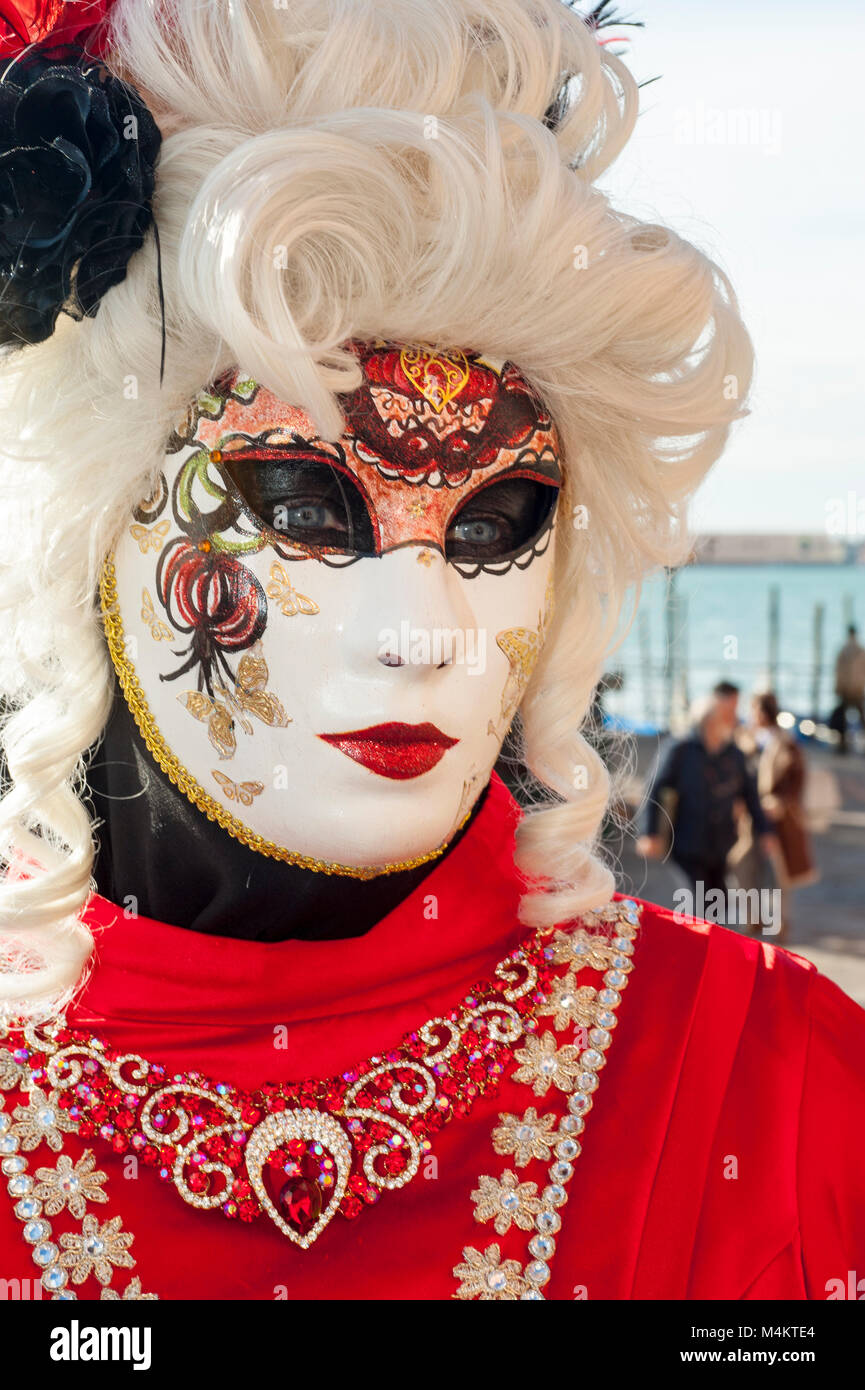 Venise, Italie - 6 février 2018 - Les masques du Carnaval 2018. Le Carnaval de Venise (Italien : Carnevale di Venezia) est un festival annuel tenu à Ven Banque D'Images