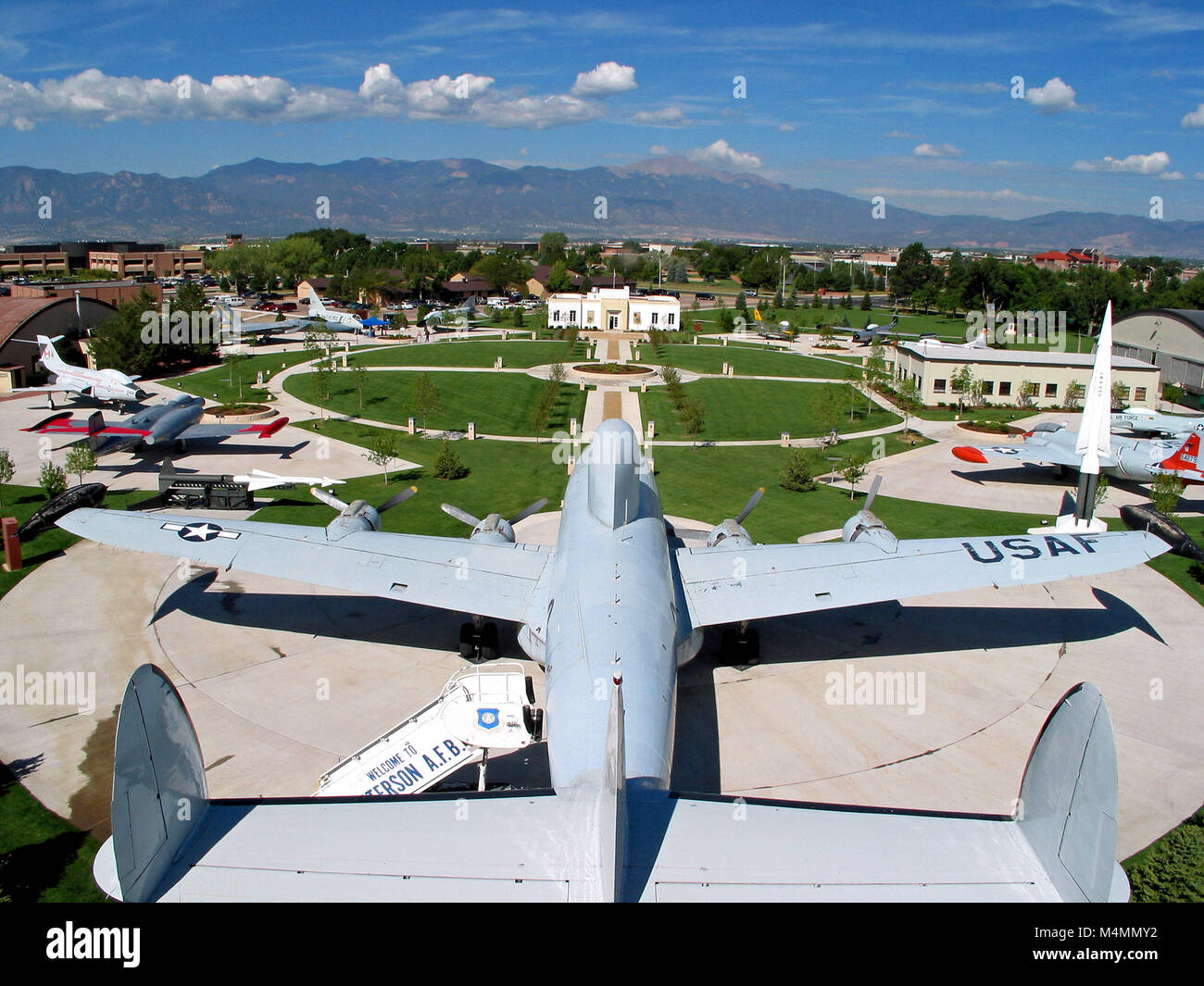 La base aérienne Peterson, Colorado - l'Edward J. Peterson Air and Space Museum sur la base aérienne Peterson, Colorado, contient un affichage statique airpark. Les avions américains et canadiens peuvent être trouvés dans l'Airpark avec missiles surface-air. (Avec la permission de la photo) Banque D'Images