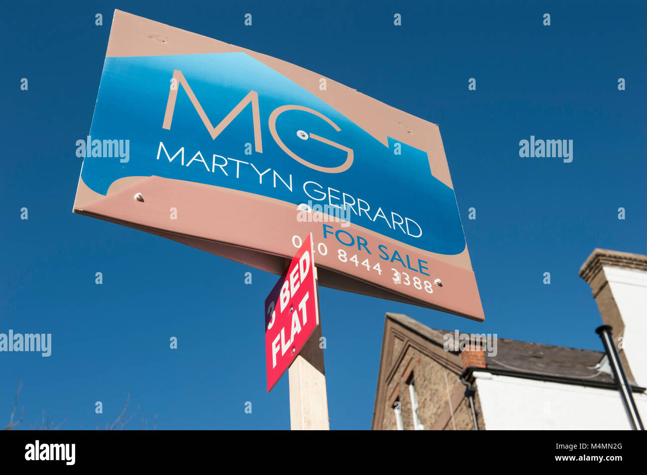 Martyn Gerrard agent immobilier à vendre Inscrivez-vous du West End à Londres, en Angleterre Banque D'Images
