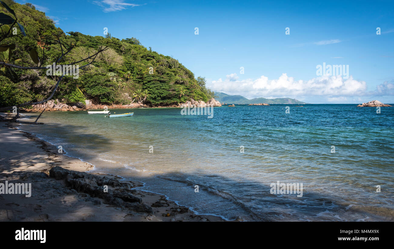 Praslin Beach et marins, Sychelles Banque D'Images