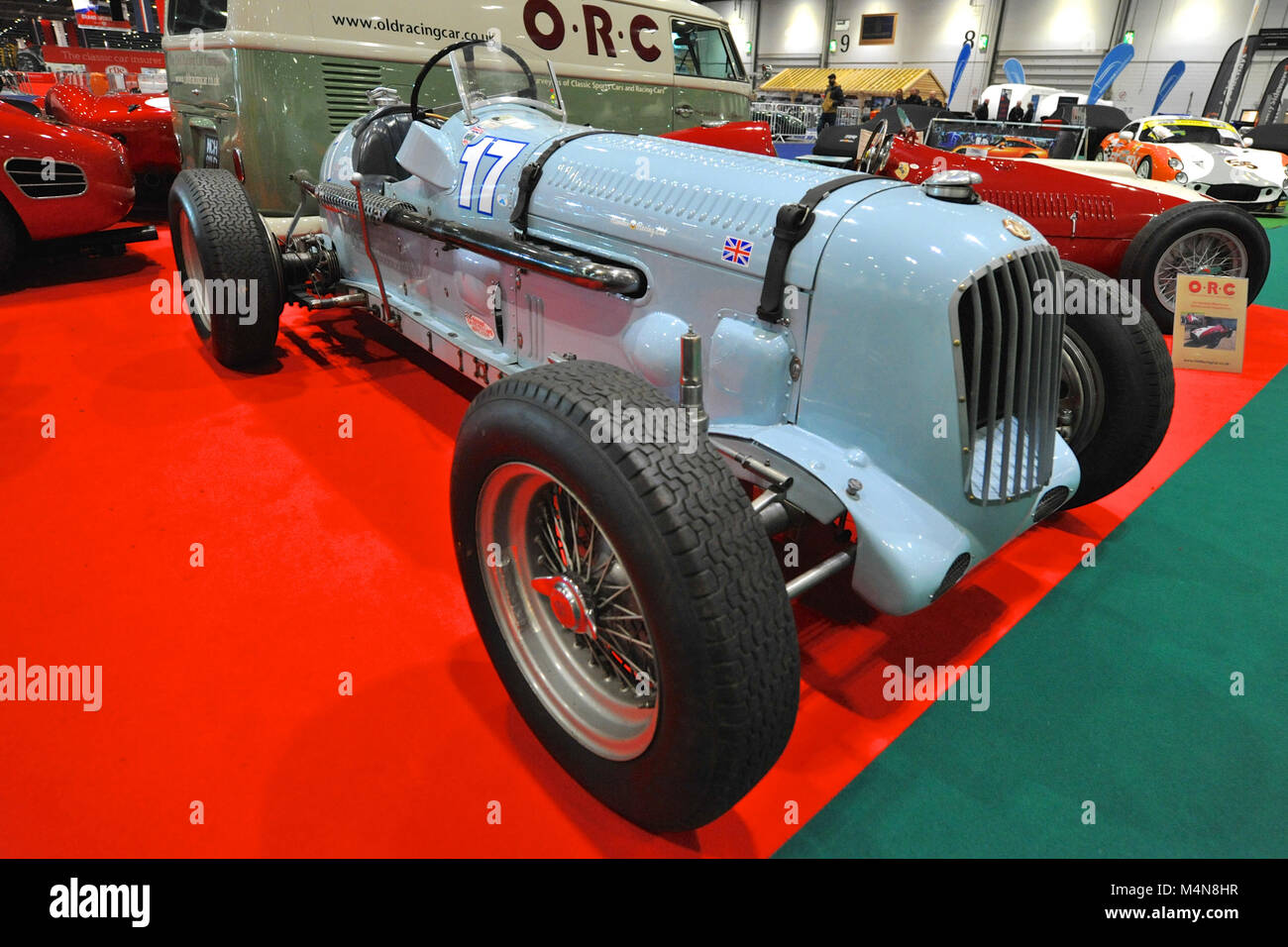 Londres, Royaume-Uni. 16 Février, 2018. Un 1933 MG K3 seul siège de voiture de course sur l'affichage à la London Classic Car Show qui aura lieu à l'ExCel London, Royaume-Uni. Plus de 700 des plus belles voitures classiques sont exposées à l'exposition allant de l'avant-guerre vintage tourers à un concept moderne de voitures. Crédit : Michael Preston/Alamy Live News Banque D'Images