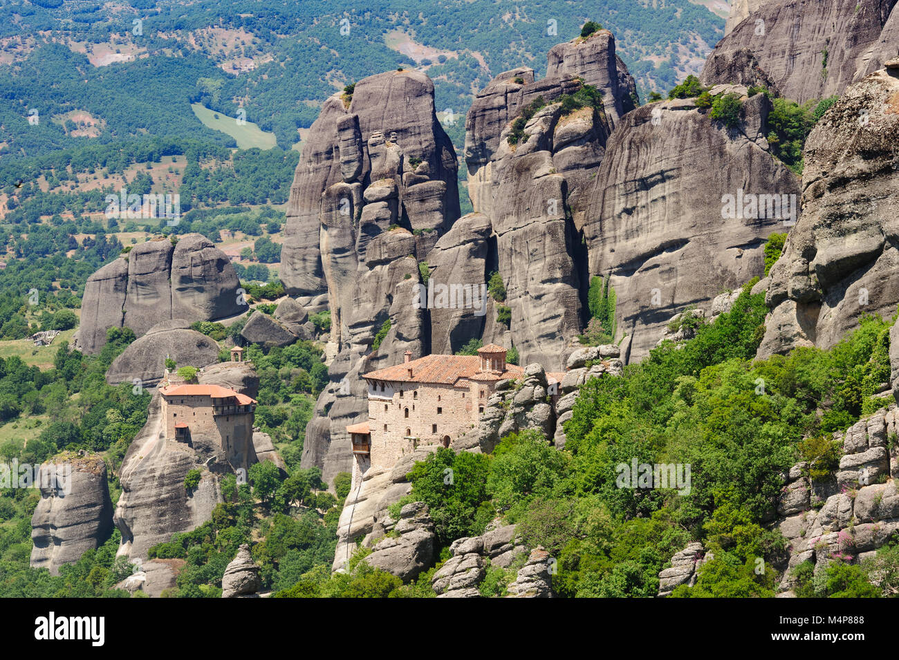 Monastère de montagne dans la région de météores, Grèce Banque D'Images